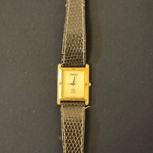 Gucci Gold and Brown Women's Watch